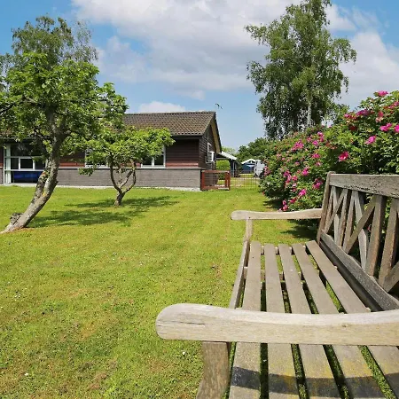 Two-bedroom Holiday In 2 *