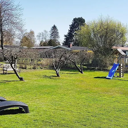 Two-bedroom Holiday In 2 *